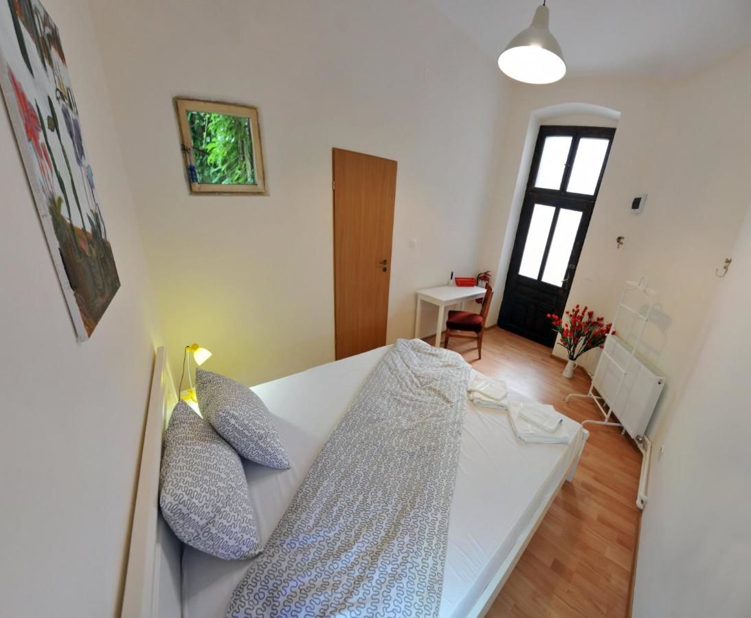 Хостелы Hostel Cornel Тимишоара-11